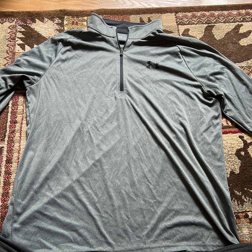 UNDER ARMOR QUARTER ZIP